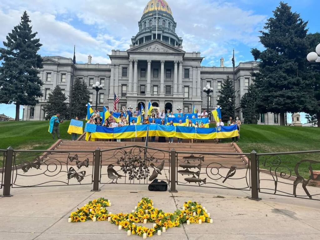 In Denver at Colorados State Capitol Ukrainians commemorate Ukraines Flag and Independence Day | UNWLA - Ukrainian National Womens League of America