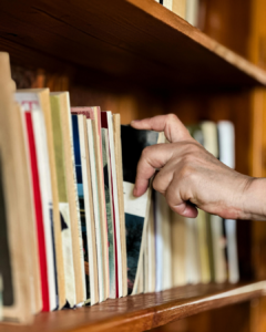 book shelf | UNWLA - Ukrainian National Womens League of America