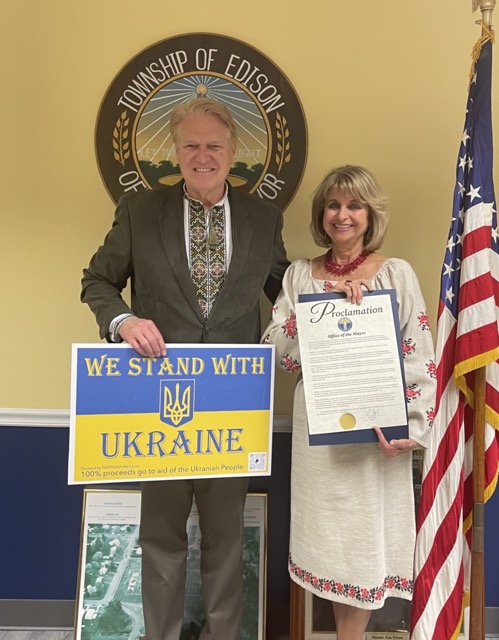 jerry and marusia kvit flynn with proclamation 2023 Medium | UNWLA - Ukrainian National Womens League of America