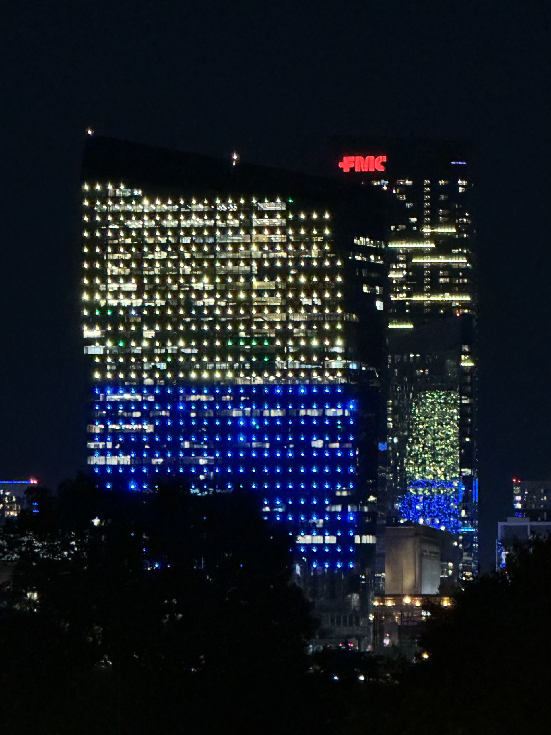 125 events nationwide: 35 Years of Ukraine's Independence 20 | UNWLA - Ukrainian National Womens League of America Phila PA Cira Centre and FMC Tower scaled | UNWLA - Ukrainian National Womens League of America